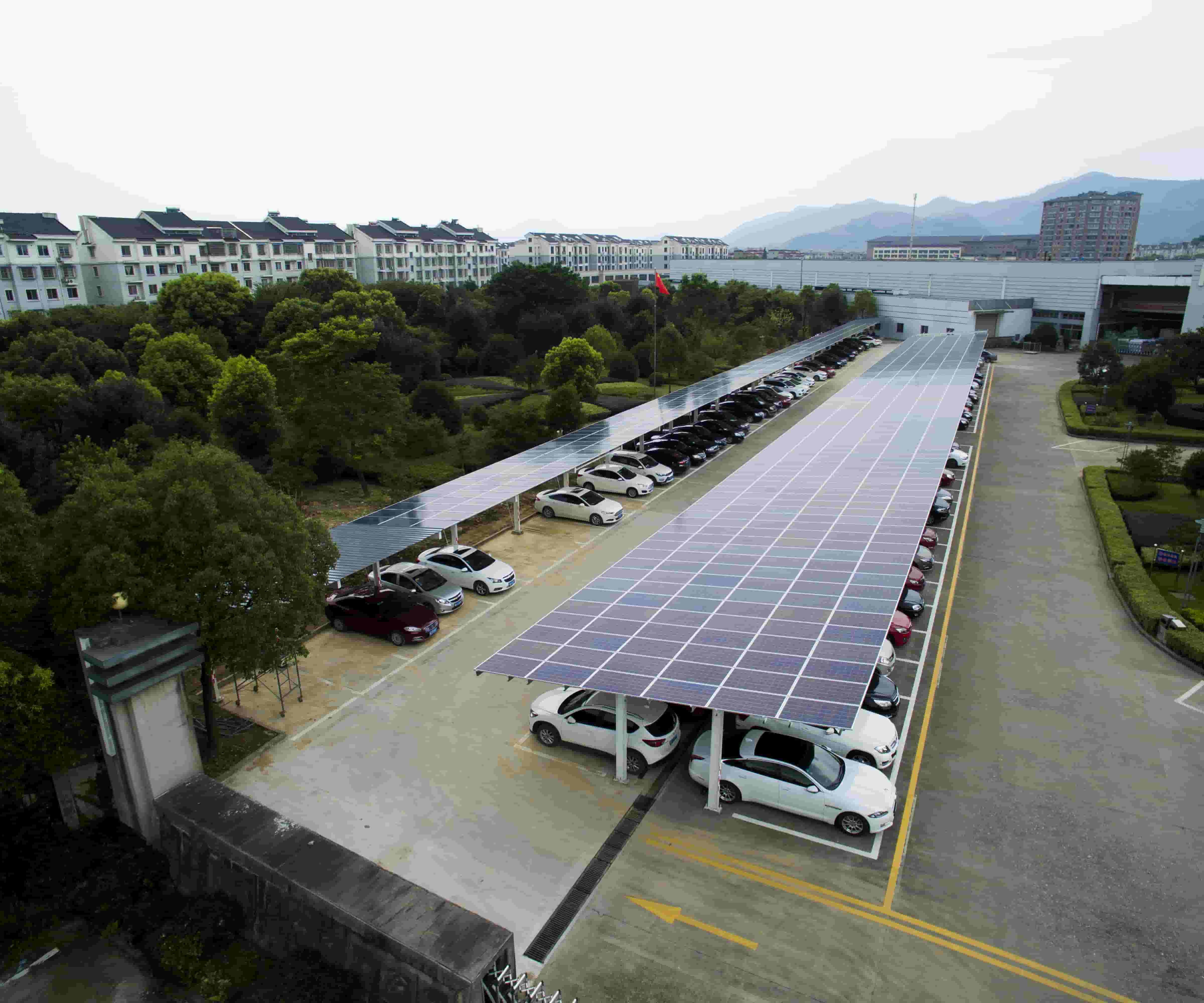 34-KW-Solar-Carport-Projekt in Japan